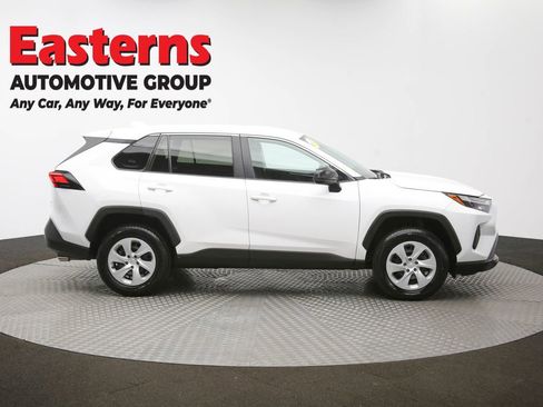 Used 2024 Toyota RAV4 LE image 43