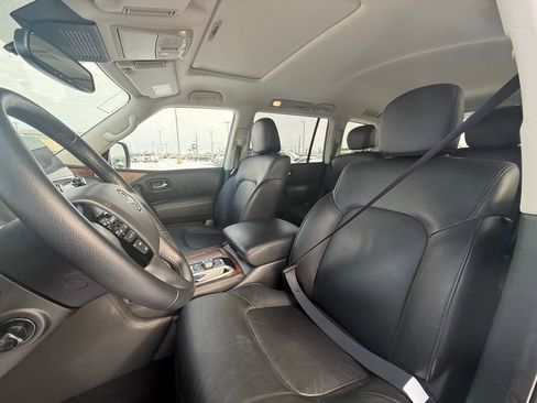 Used 2024 Nissan Armada SL w/ Captain's Chairs Package image 27