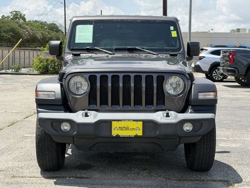 Used 2019 Jeep Wrangler Unlimited Sport S AWD/4WD image 3