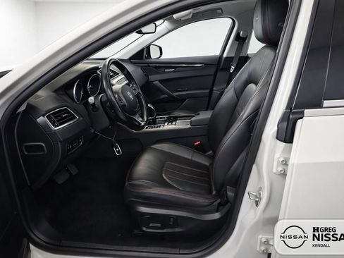 Used 2018 Maserati Ghibli RWD image 7
