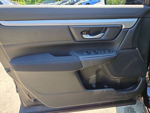 Used 2018 Honda CR-V LX image 14