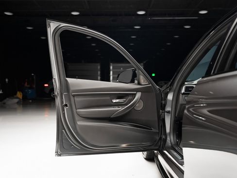 Used 2017 BMW M3 image 57