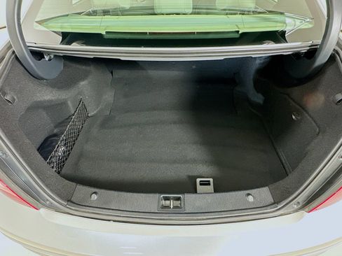 Used 2013 Mercedes-Benz C 250 Sedan image 26