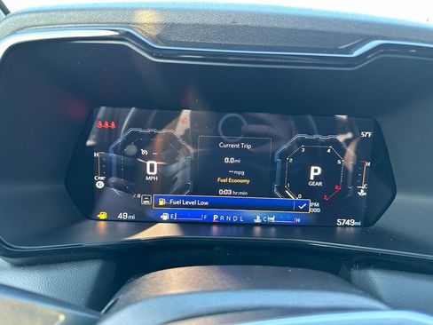 Used 2025 Chevrolet Colorado LT w/ Advanced Trailering Package image 18