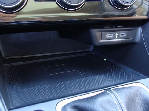 Used 2024 Volkswagen Jetta SEL image 27