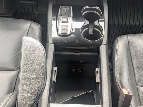 Used 2019 Honda Pilot Touring image 21