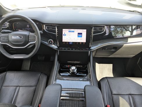 Used 2022 Jeep Wagoneer Series II w/ Convenience Group I image 14