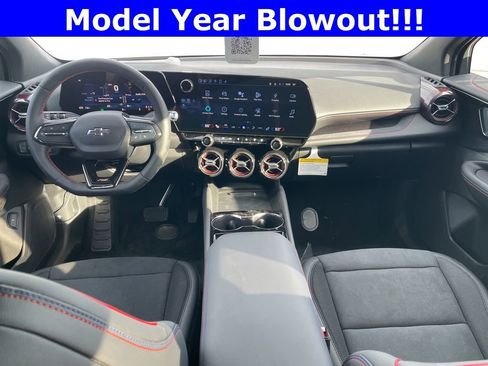 New 2024 Chevrolet Blazer EV RS image 13