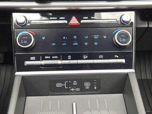 Certified 2026 Hyundai Santa Fe SEL FWD image 18
