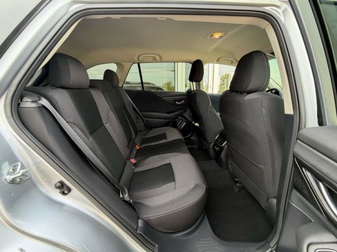 Used 2022 Subaru Outback Premium AWD/4WD image 21