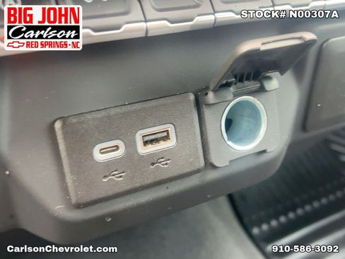 Used 2021 Chevrolet Silverado 1500 Custom Trail Boss AWD/4WD image 23
