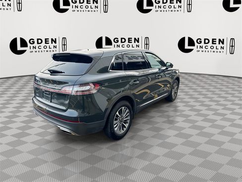 Certified 2022 Lincoln Nautilus FWD w/ Premium Package image 8