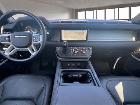 Used 2024 Land Rover Defender 110 S image 15