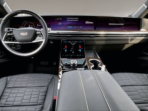 New 2026 Cadillac Escalade Platinum Sport w/ LPO, Floor Liner Package AWD/4WD image 5