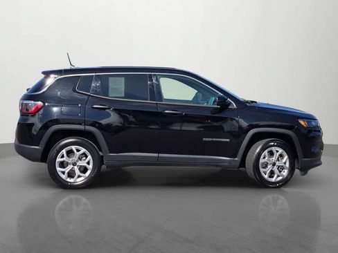 Used 2025 Jeep Compass Sport AWD/4WD image 7