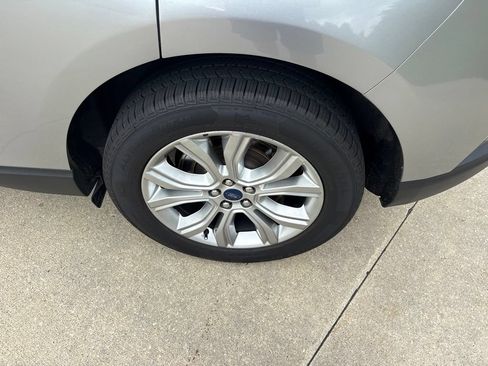 Used 2022 Ford Edge Titanium AWD/4WD image 54