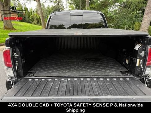 Used 2021 Toyota Tacoma Limited AWD/4WD image 29