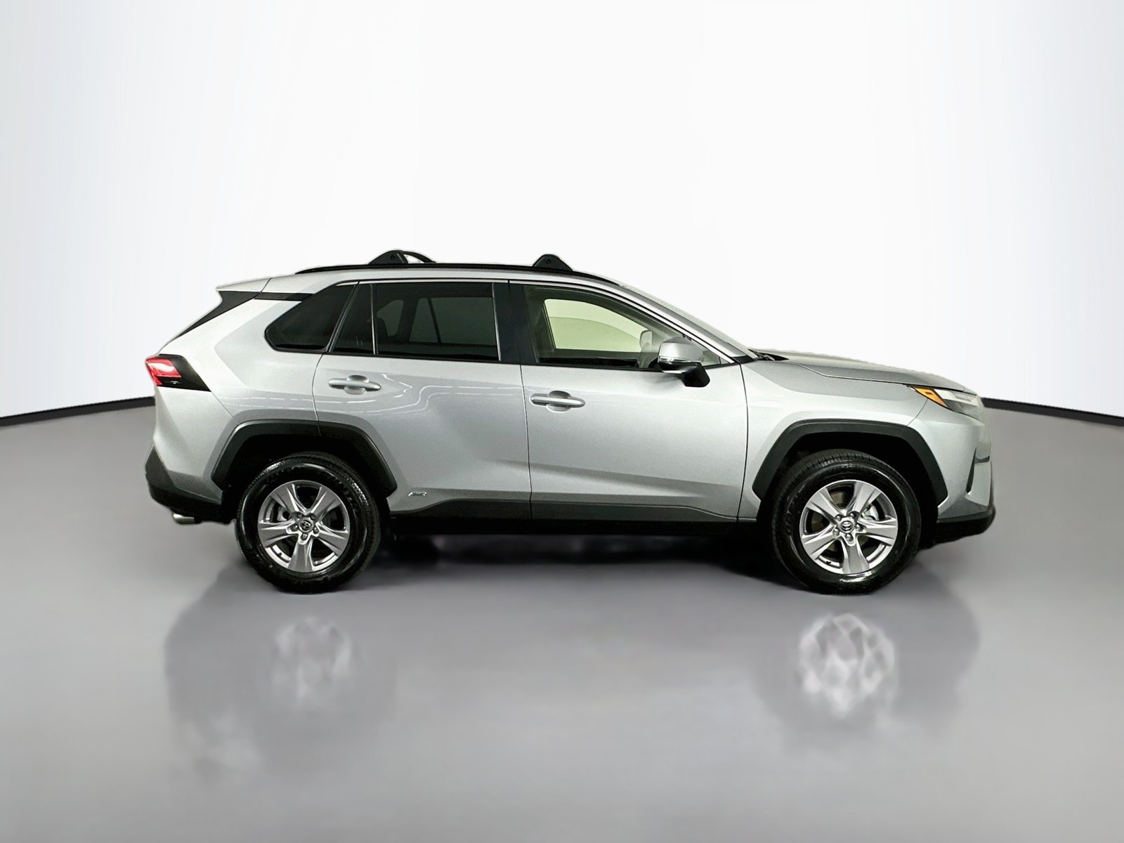 Certified 2025 Toyota RAV4 XLE AWD/4WD image 8