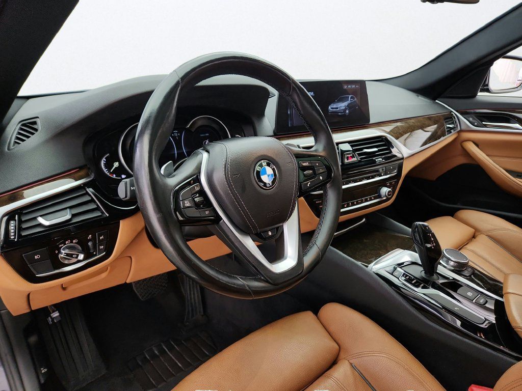 Used 2017 BMW 530i xDrive AWD/4WD image 10