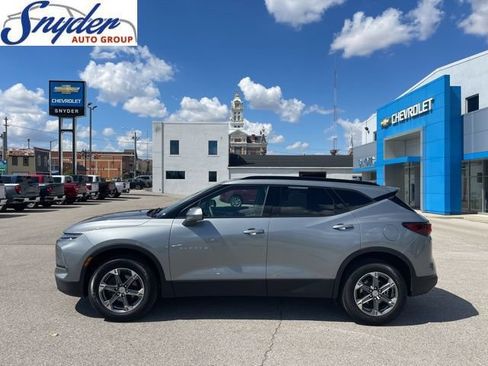 Used 2024 Chevrolet Blazer LT w/ Convenience Package FWD image 1