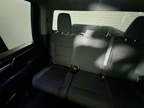 Used 2024 Chevrolet Silverado 2500 LT image 12