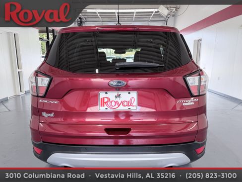 Used 2017 Ford Escape Titanium FWD image 5
