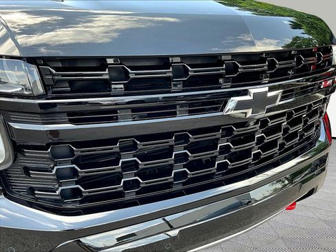 Used 2023 Chevrolet Tahoe Z71 w/ Luxury Package AWD/4WD image 34