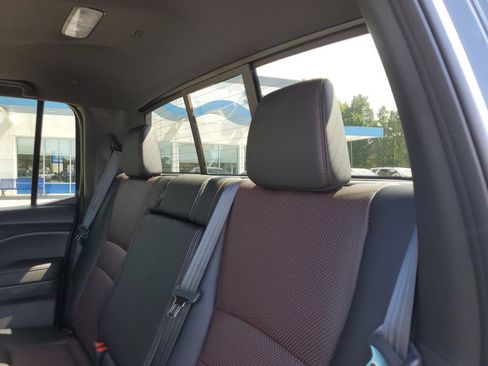 New 2026 Honda Ridgeline Black Edition image 9