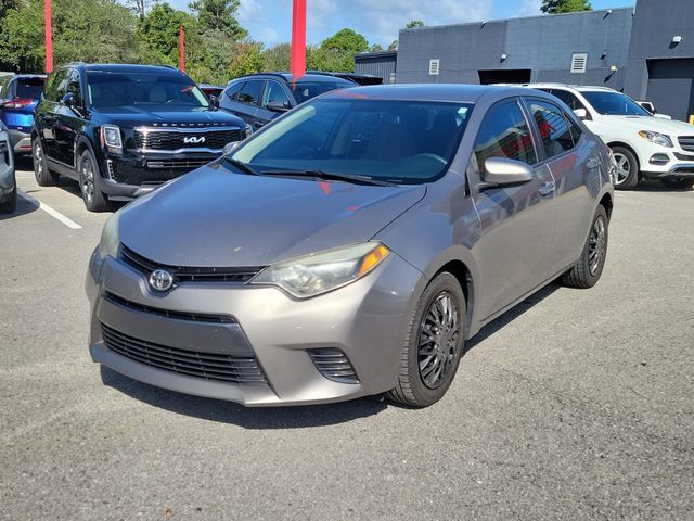 Used 2016 Toyota Corolla LE FWD image 5