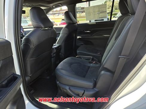 New 2026 Toyota Grand Highlander AWD Hybrid image 8