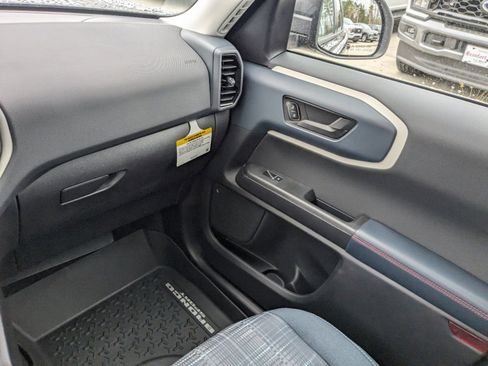 New 2024 Ford Bronco Sport Heritage w/ Heritage Convenience Package image 18