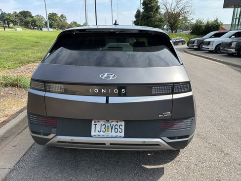 Used 2023 Hyundai Ioniq 5 SEL w/ Cargo Package AWD/4WD image 5