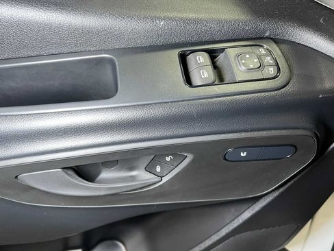 Used 2026 Mercedes-Benz Sprinter 2500 image 21