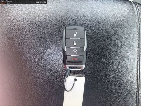 Used 2019 RAM 1500 Big Horn AWD/4WD image 32