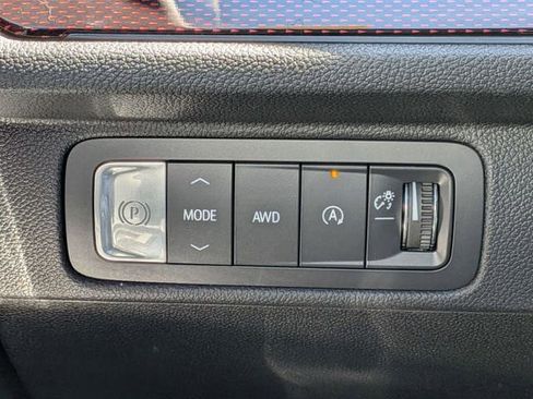 New 2026 Chevrolet Traverse Z71 w/ LPO, Floor Liner Package AWD/4WD image 17