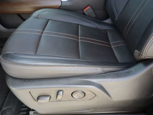 Certified 2024 Chevrolet Silverado 2500 High Country w/ Technology Package image 21