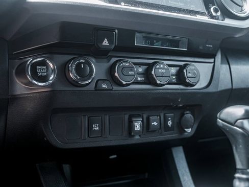 Used 2023 Toyota Tacoma TRD Off-Road AWD/4WD image 29