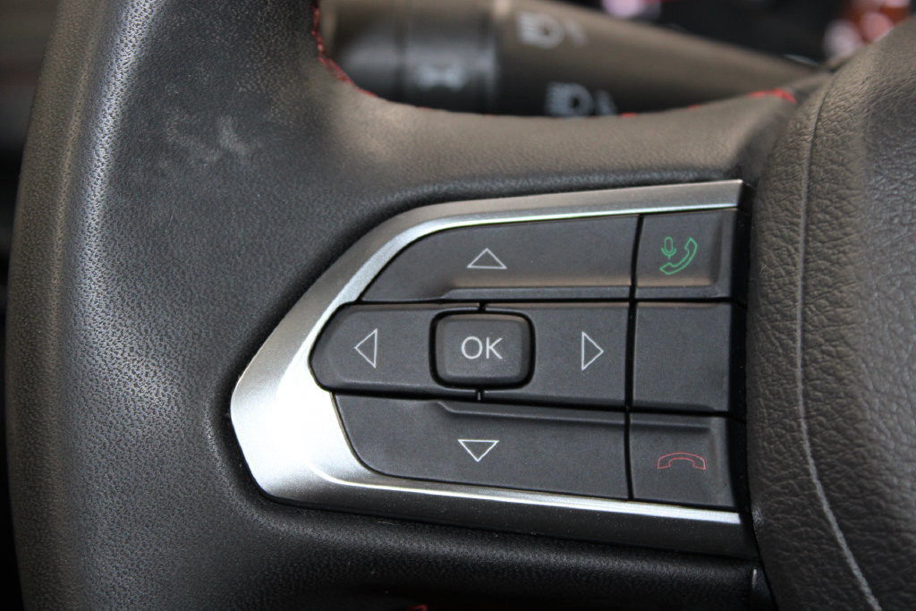 Used 2024 Jeep Compass Trailhawk AWD/4WD image 30