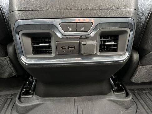 Certified 2022 GMC Sierra 3500 Denali w/ Denali Ultimate Package image 40