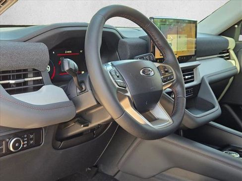 New 2026 Ford Explorer Active w/ Active Comfort Package image 3