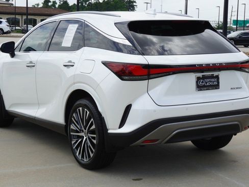 Used 2023 Lexus RX 350 Premium Plus w/ Cold Area Package FWD image 9