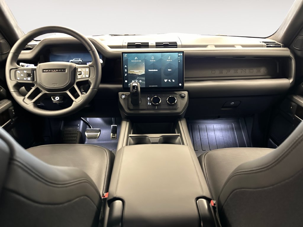New 2026 Land Rover Defender 110 OCTA AWD/4WD image 11