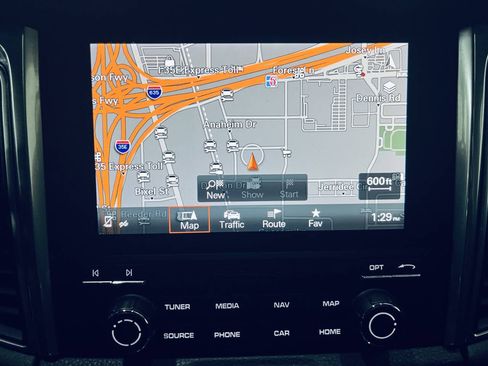 Used 2017 Porsche Macan AWD/4WD image 31