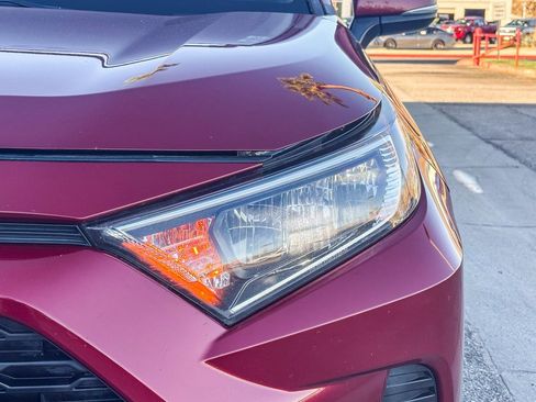 Certified 2020 Toyota RAV4 XLE Premium image 9