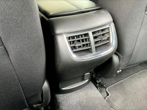 Used 2023 Chevrolet Malibu LT FWD image 10