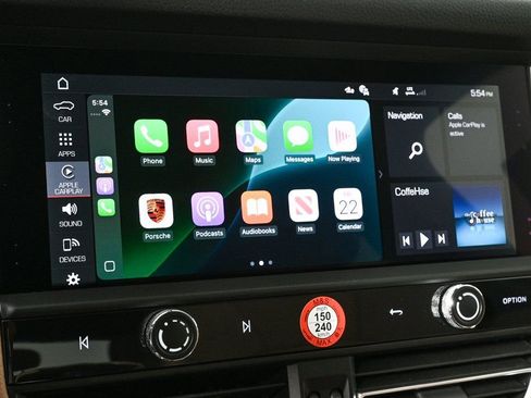 Certified 2026 Porsche Macan image 16