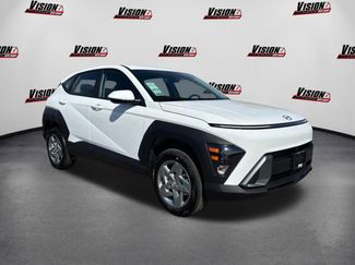 New 2026 Hyundai Kona SE AWD/4WD video 3