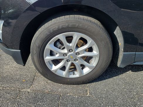 Used 2019 Chevrolet Equinox LT w/ LPO, Floor Liner Package AWD/4WD image 4