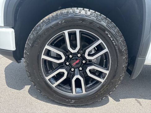 New 2026 GMC Sierra 1500 AT4 w/ AT4 Premium Package AWD/4WD image 33