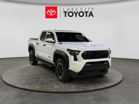 Used 2026 Toyota Tacoma TRD Off-Road AWD/4WD image 13